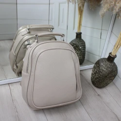 Жіноча бежева сумка-рюкзак