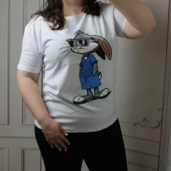 Біла жіноча футболка з принтом Bugs Bunny