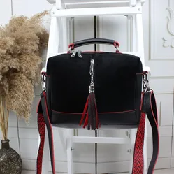 Жіноча сумка через плече чорна з червоним