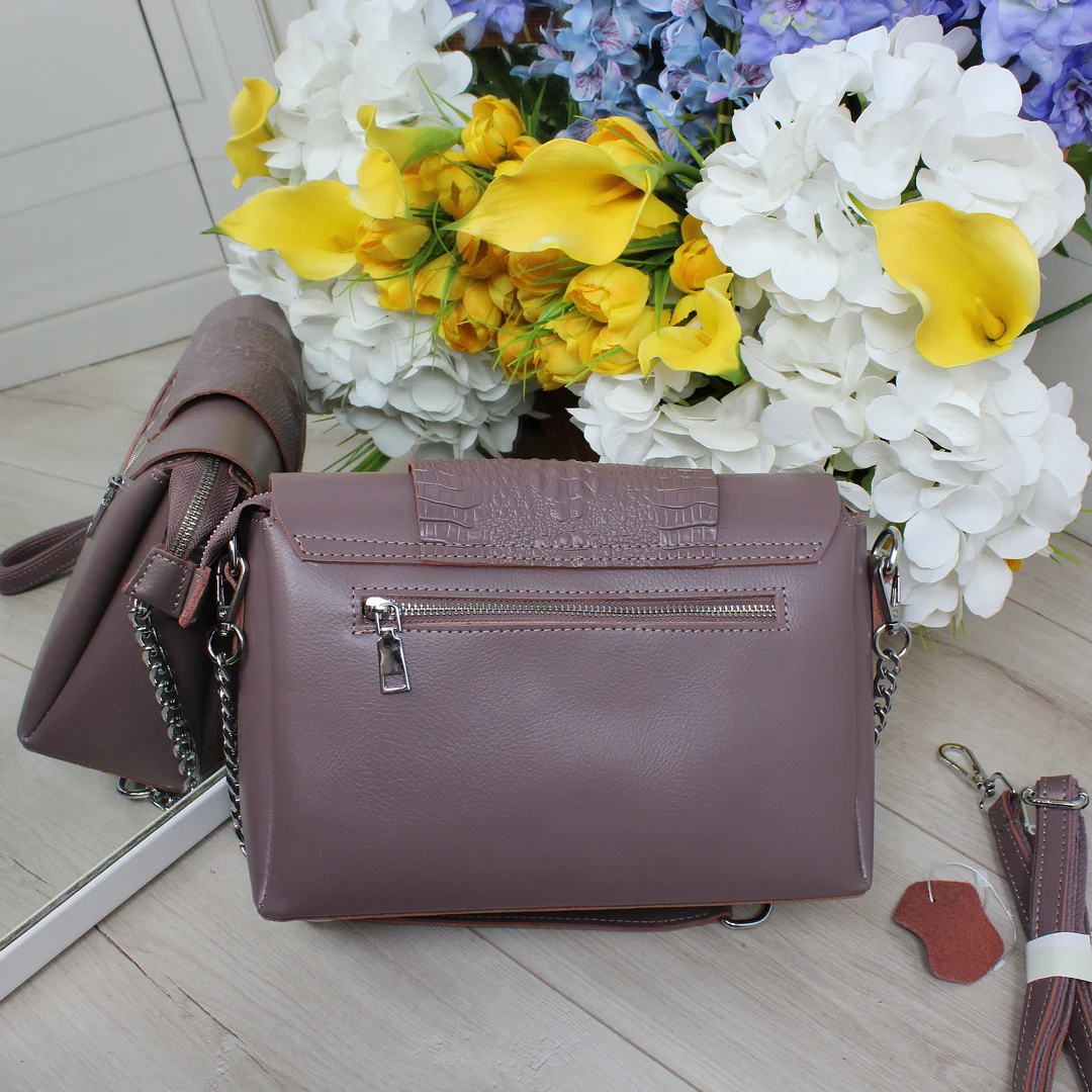 Мініатюрна сумка крос-боді кольору пудра з регульованими ремінцями