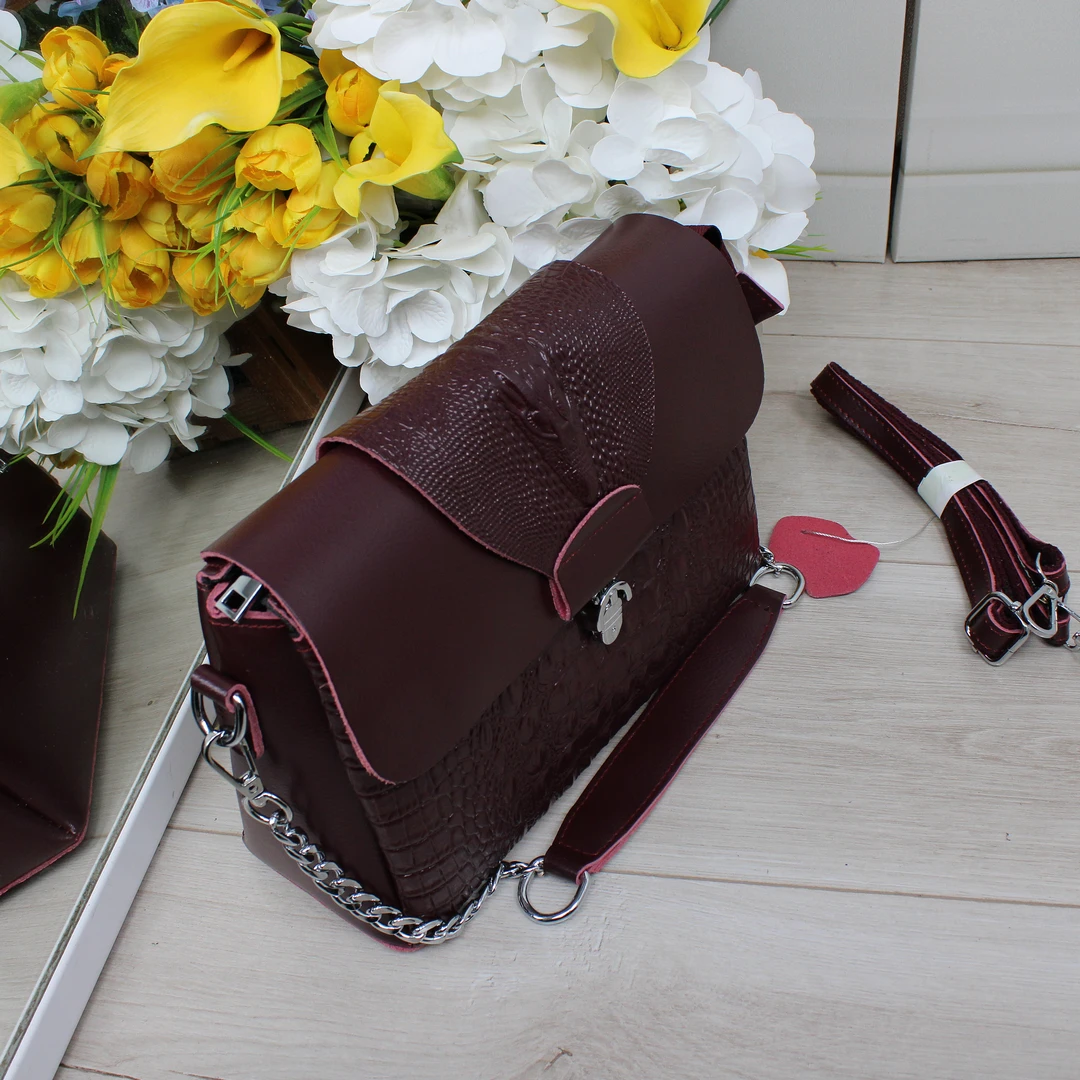 Благородна сумка крос-боді бордо для осінніх міських прогулянок