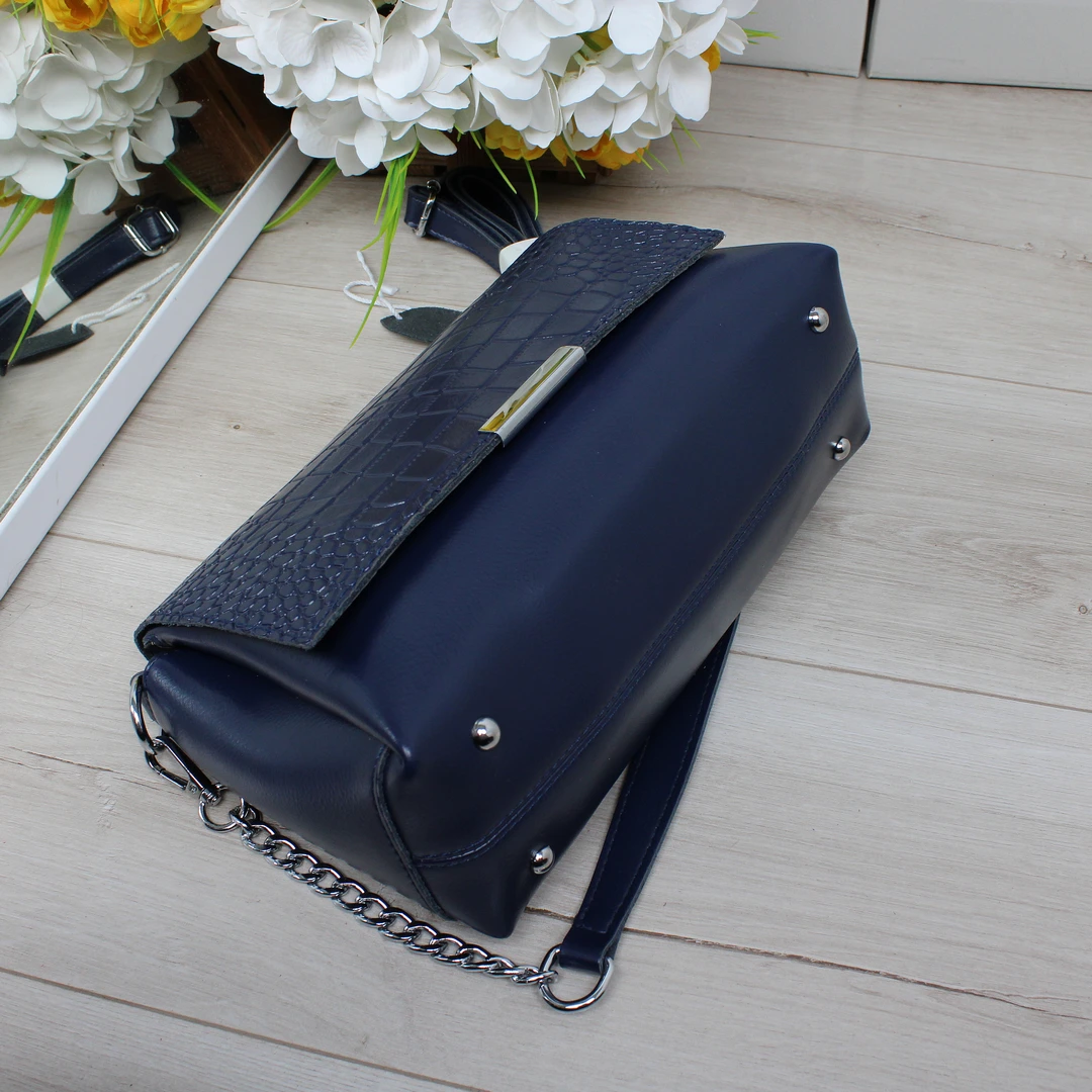 Жіноча синя сумка крос-боді з натуральної шкіри для подорожей