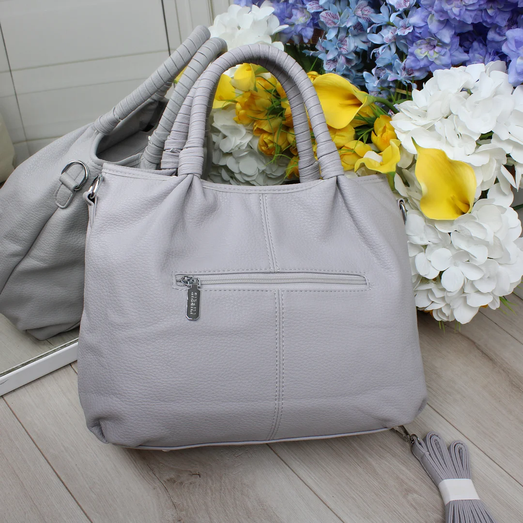 Жіноча сумка-мішок сіра з еко-шкіри для мінімалістичного гардеробу