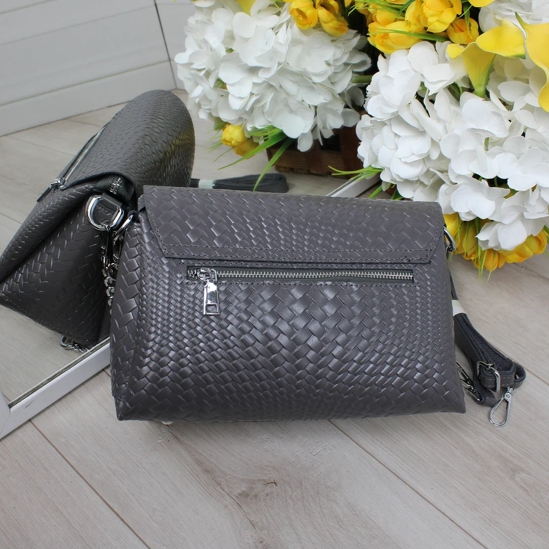 Жіноча сумка крос-боді сіра зі шкіри для мінімалістки