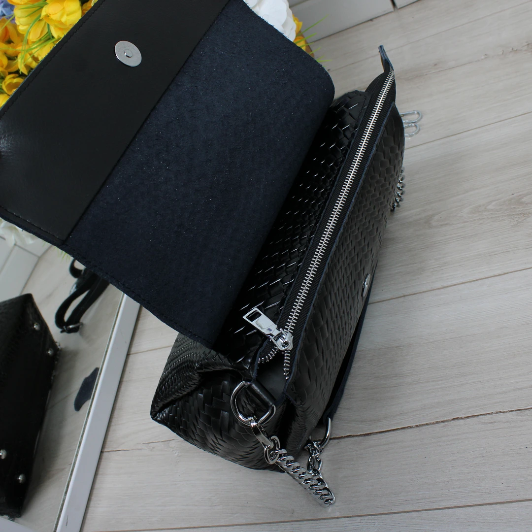 Ділова сумка крос-боді чорна з натуральної шкіри для офісу