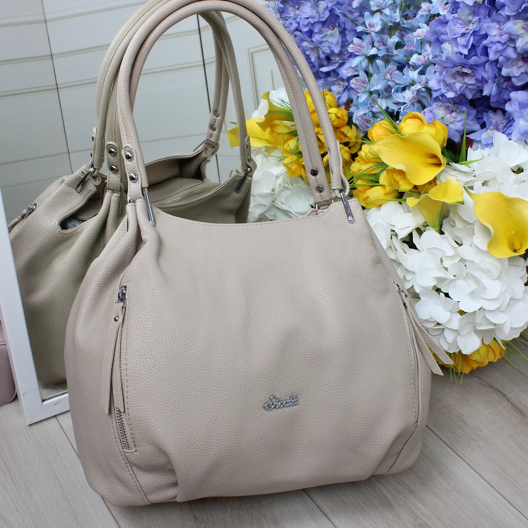 Жіноча сумка-мішок бежева з еко-шкіри для документів А4