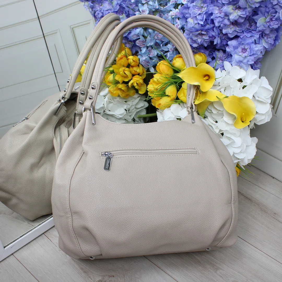 Жіноча сумка-мішок бежева з еко-шкіри для документів А4