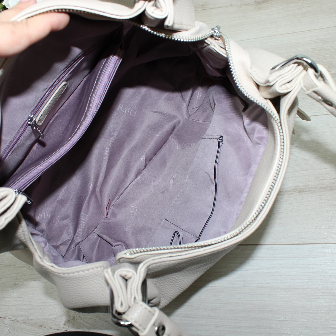 Жіноча сумка-мішок бежева з еко-шкіри для документів А4