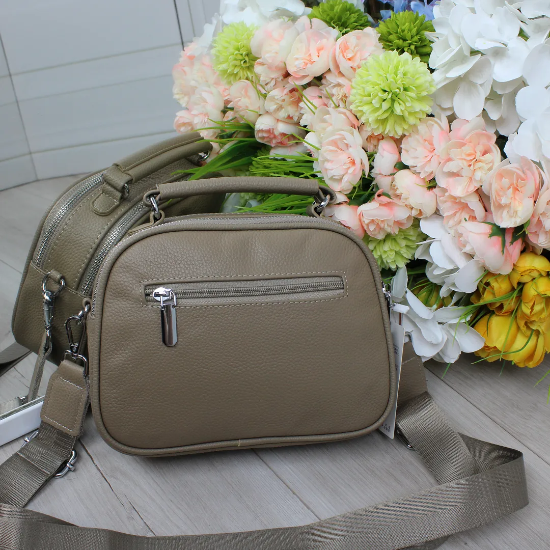 Бежева сумка крос-боді зі шкіри для психологічної практики