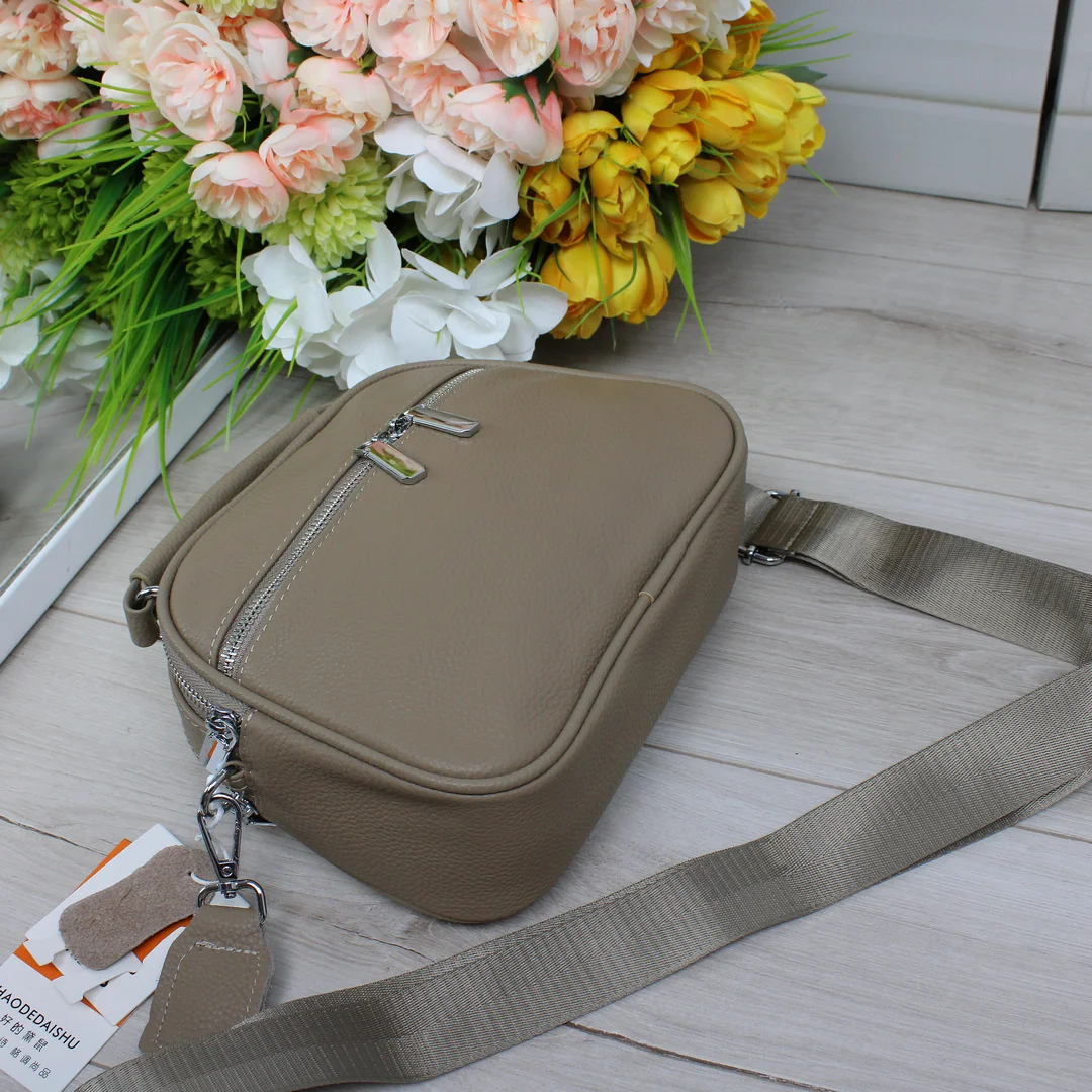 Бежева сумка крос-боді зі шкіри для психологічної практики