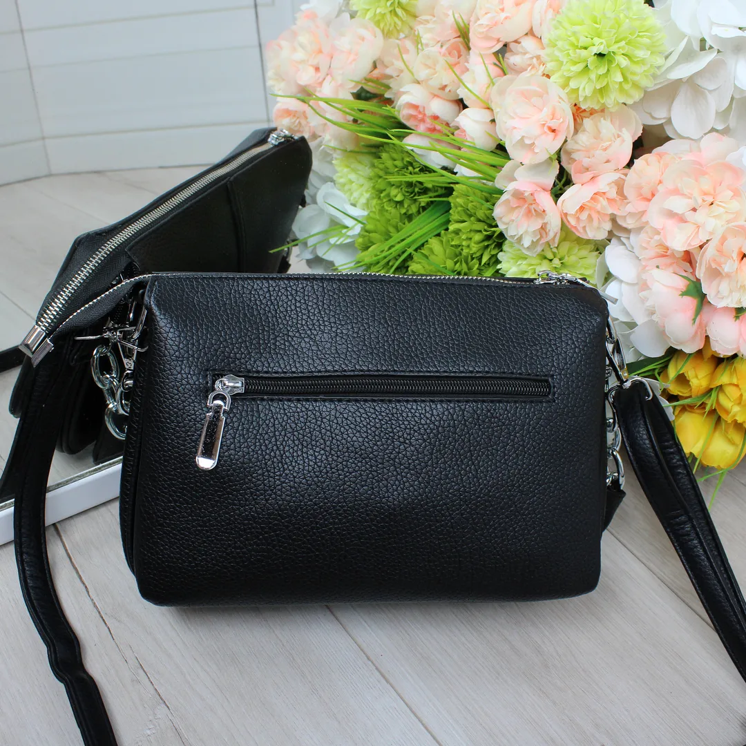 Жіноча ділова крос-боді зі шкірозамінника: Чорна модель для успіху