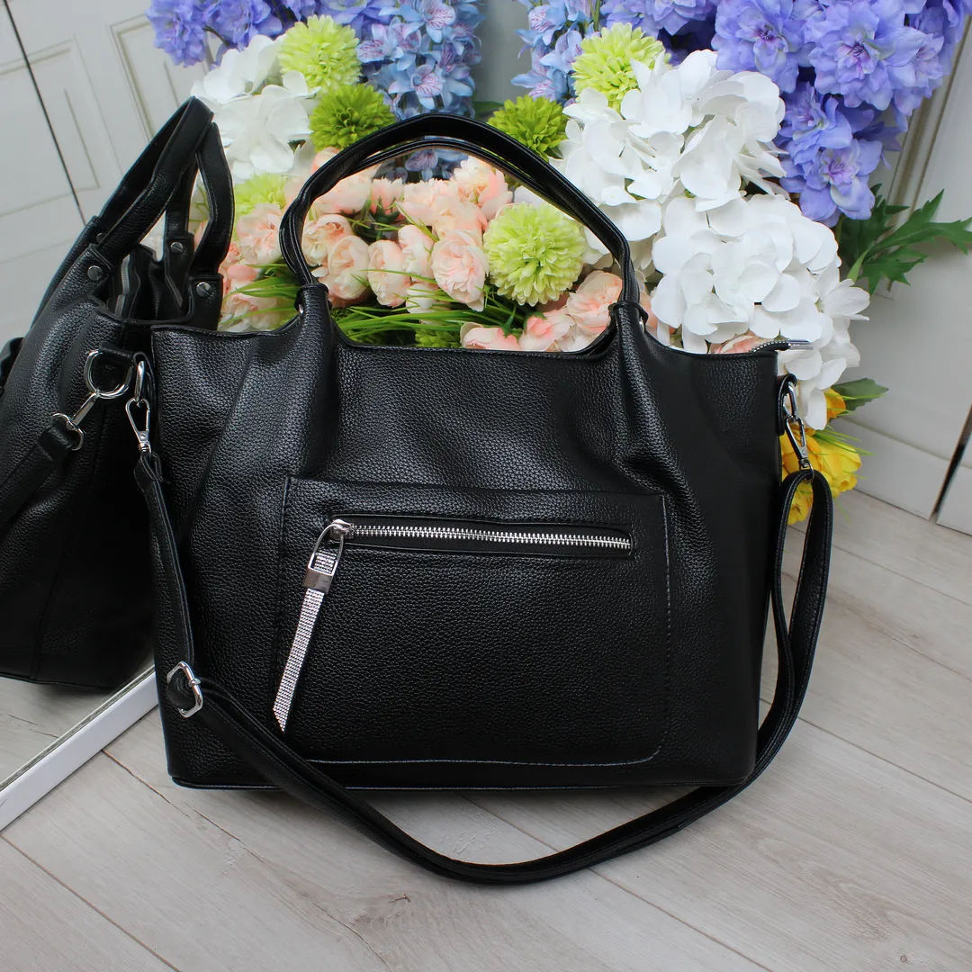 Жіноча сумка для роботи: елегантна чорна класична модель з еко шкіри