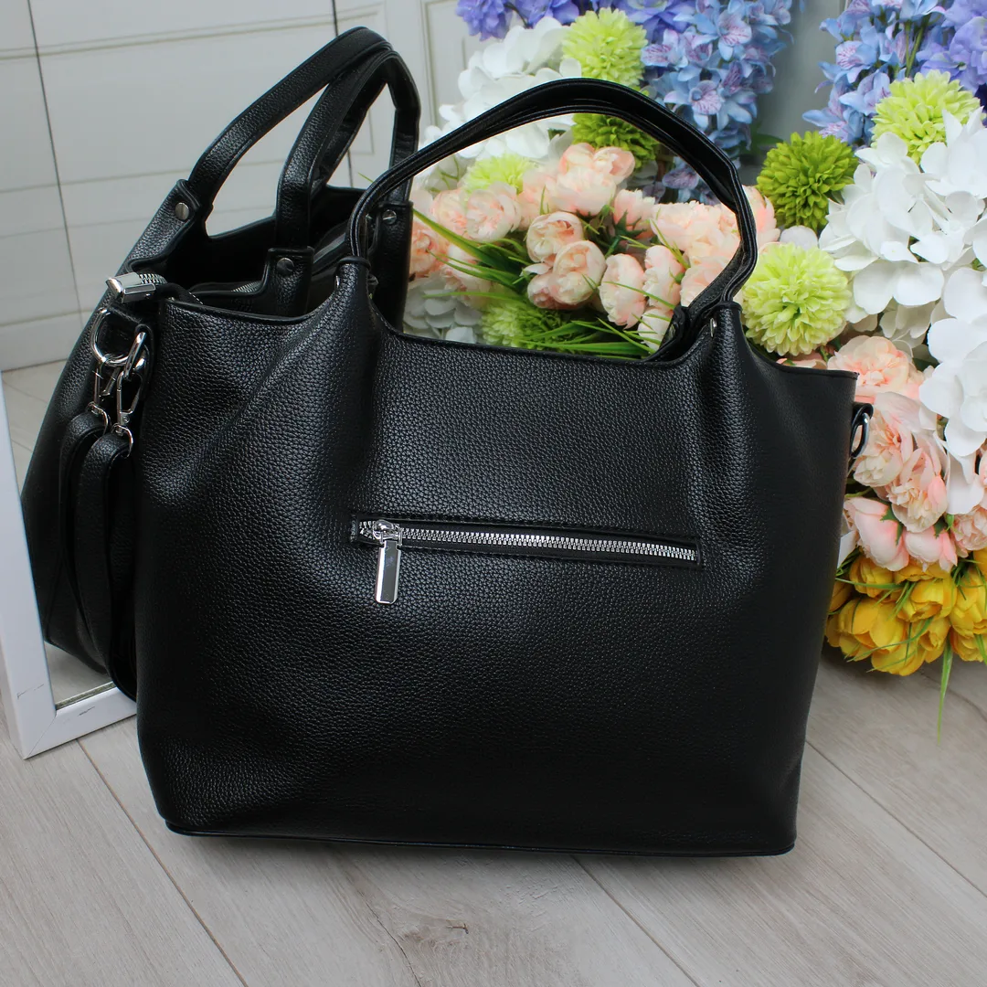 Жіноча сумка для роботи: елегантна чорна класична модель з еко шкіри