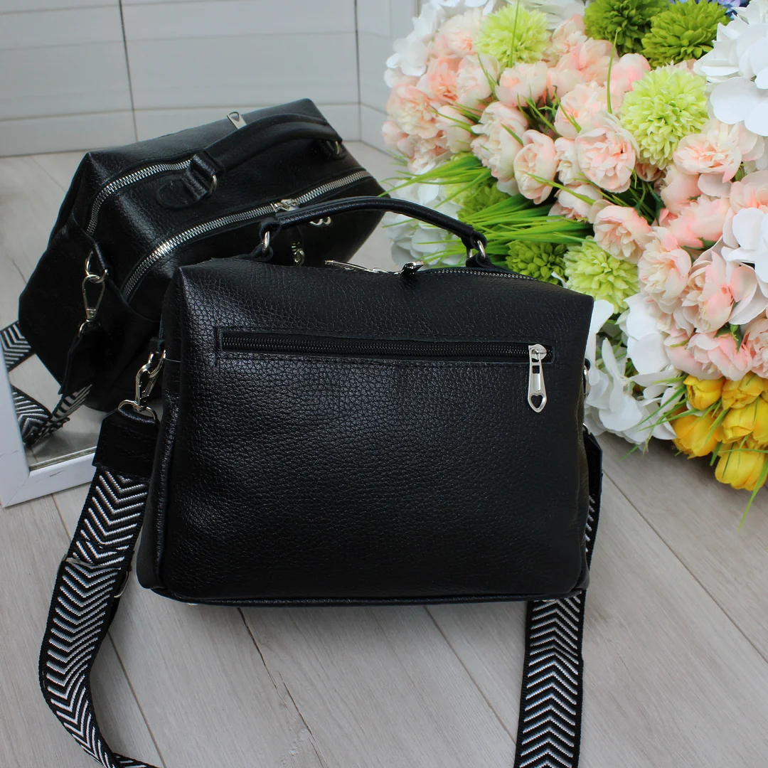 Жіноча сумка-кросбоді для бізнес-леді: елегантна та функціональна