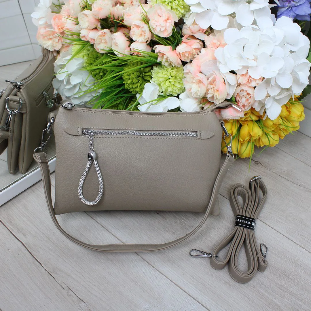 Жіноча сумка крос-боді беж — класика на кожен день