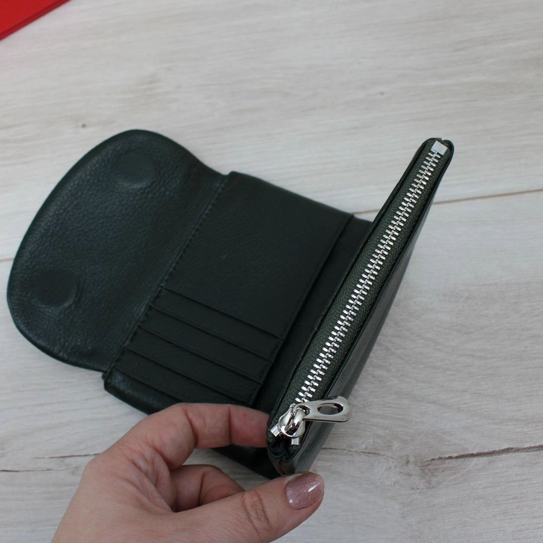 Жіночий зелений гаманець з натуральної шкіри