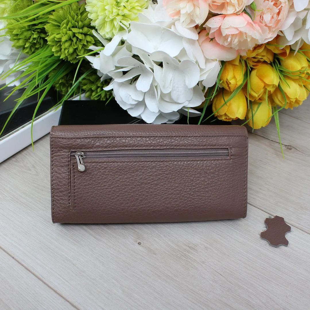 Жіночий гаманець мокко зі шкіри — зручний і довговічний вибір