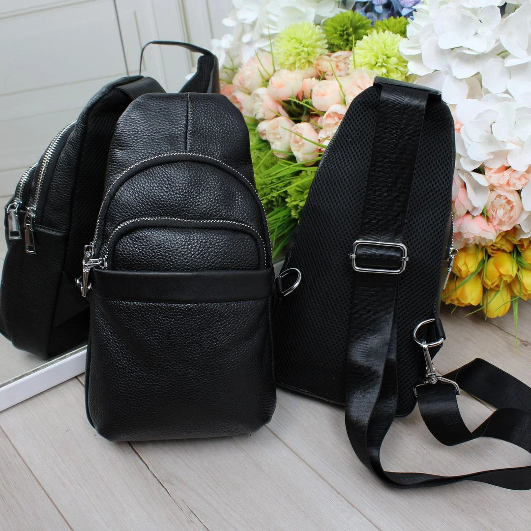 Чоловіча сумка через плече для щоденного використання зі шкіри