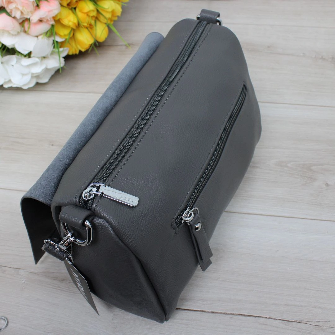 Жіноча сумка крос-боді універсальна графітова екошкіра