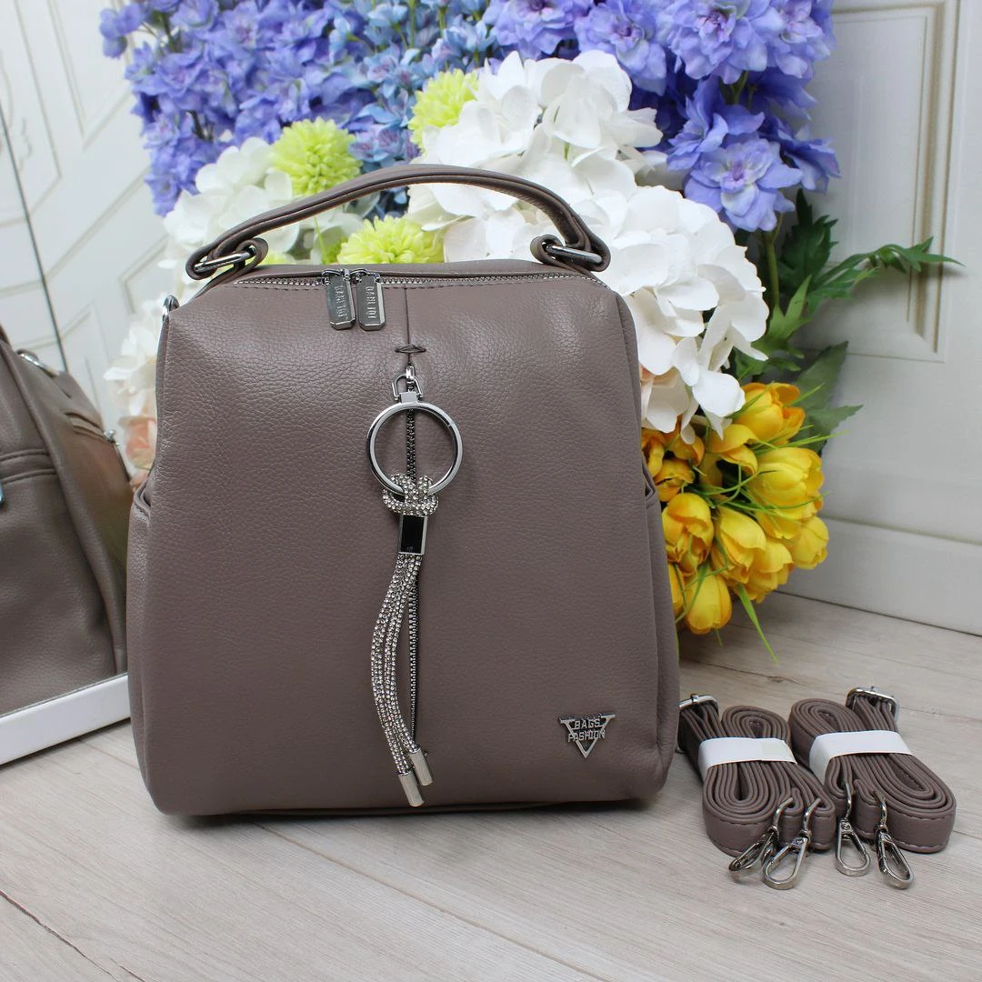 Сумка-рюкзак мінімалістична кольору мокко з екошкіри