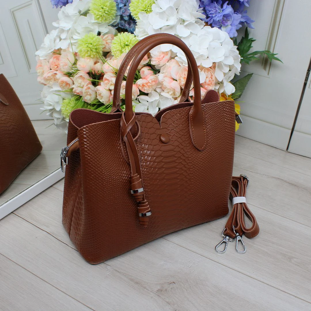 Руда сумка через плече для любительки природи на пікнік