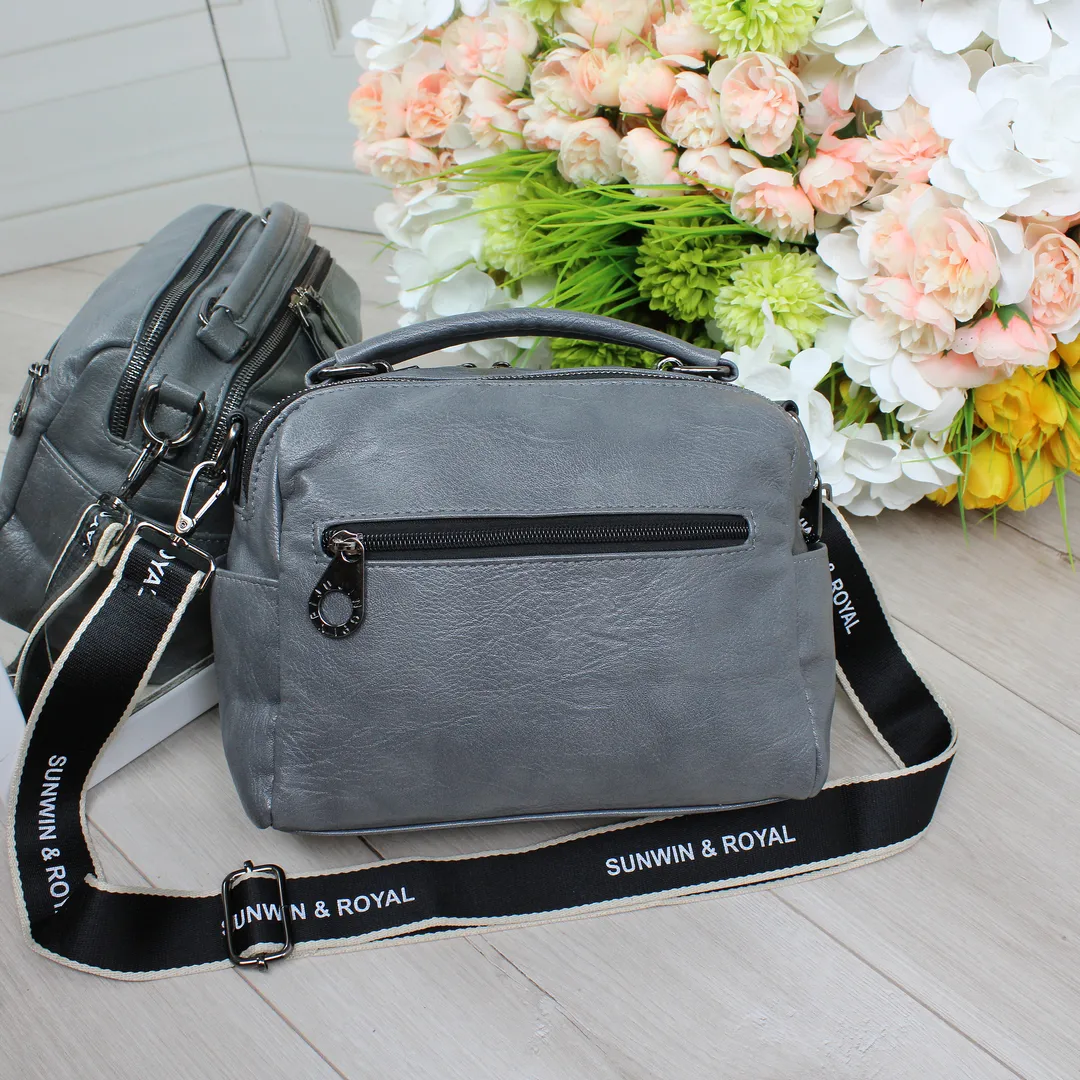 Жіноча сумка через плече графіт для міста з регульованим ременем