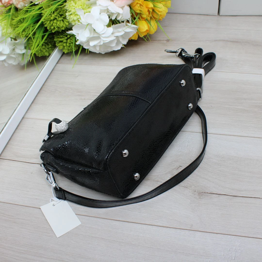 Жіноча сумка крос-боді для ділових зустрічей чорна еко-шкіра