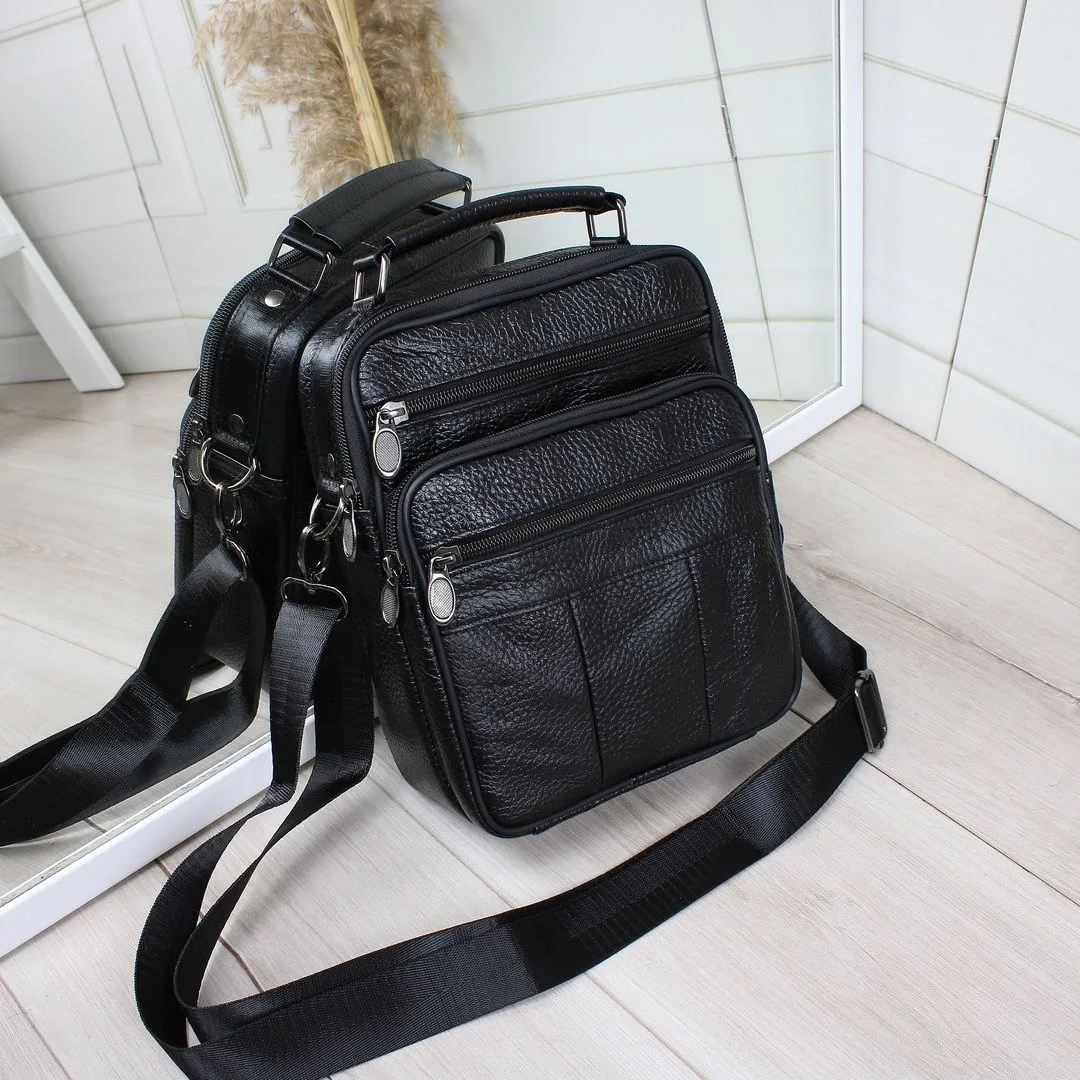 Чоловіча сумка через плече для роботи в місті з натуральної шкіри