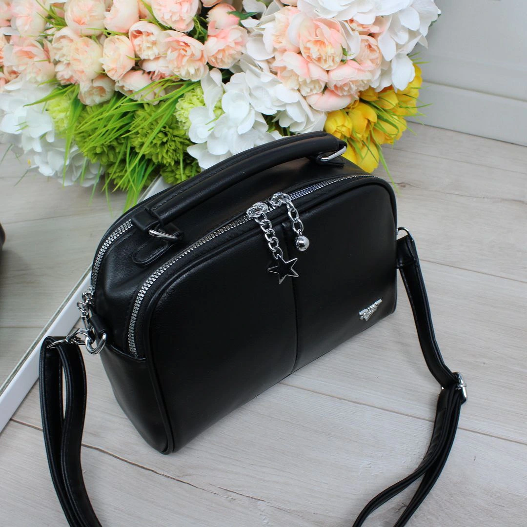 Жіноча сумка крос-боді для офісу чорна з еко-шкіри