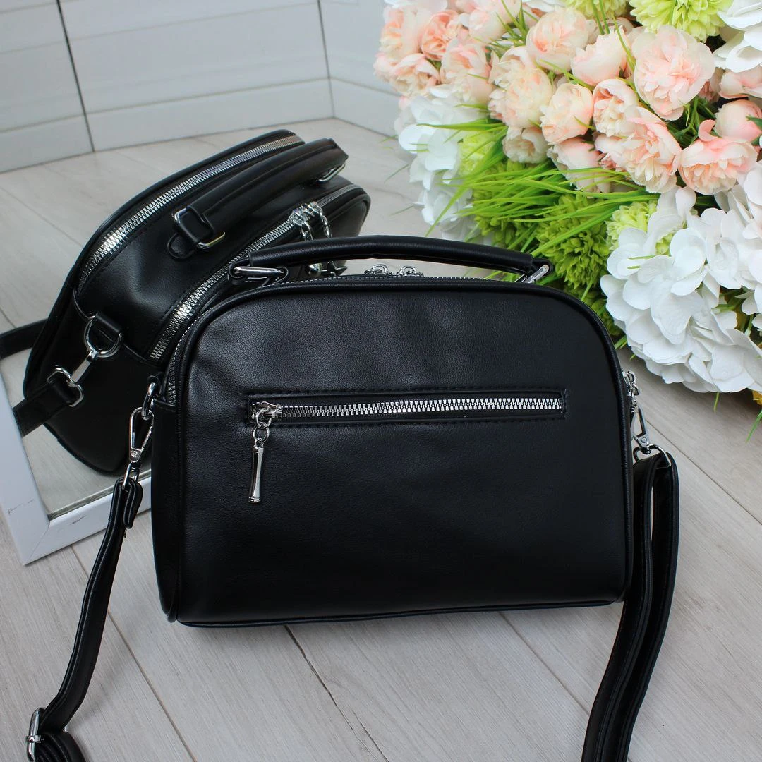 Жіноча сумка крос-боді для офісу чорна з еко-шкіри