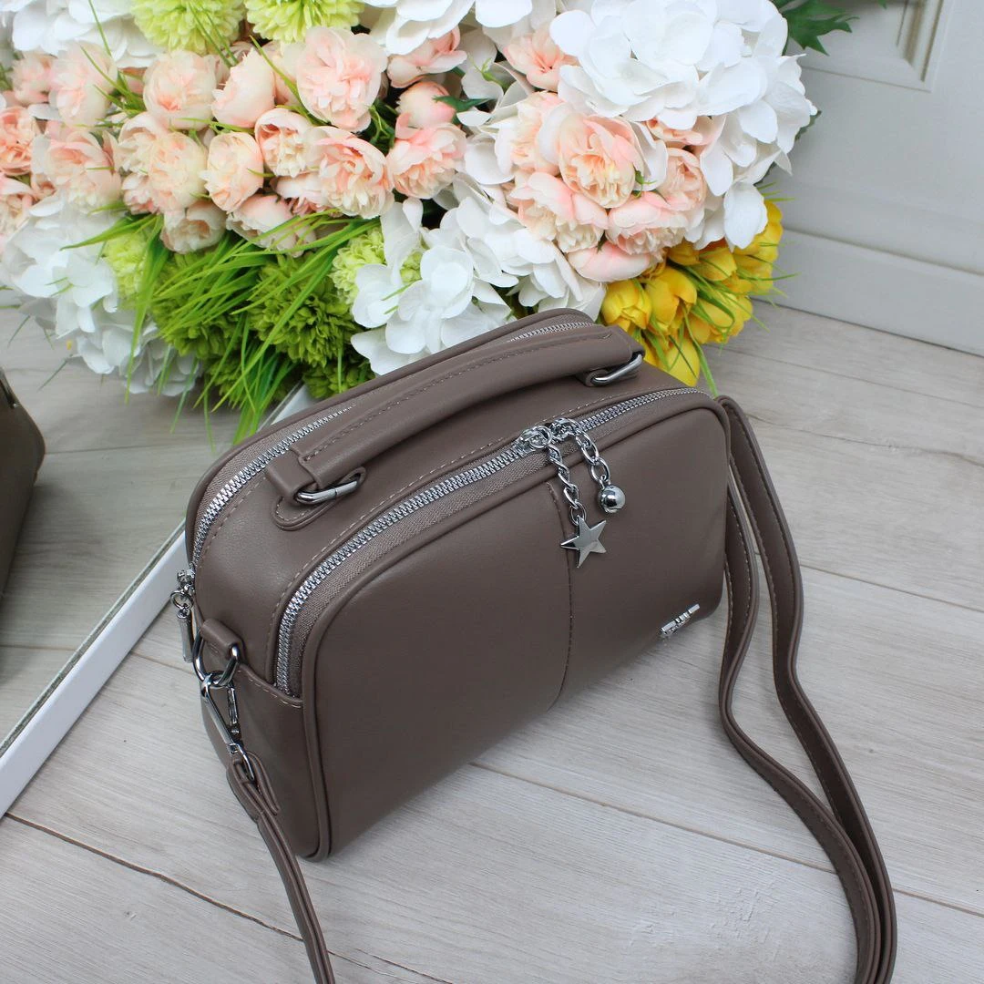 Сумка крос-боді кольору мокко для ділових заходів з еко-шкіри