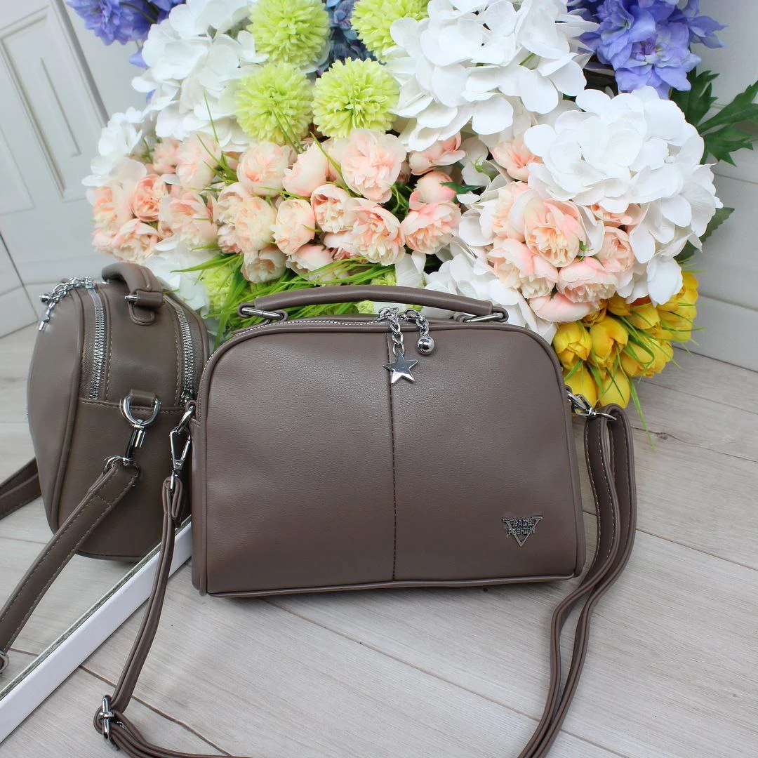 Сумка крос-боді кольору мокко для ділових заходів з еко-шкіри