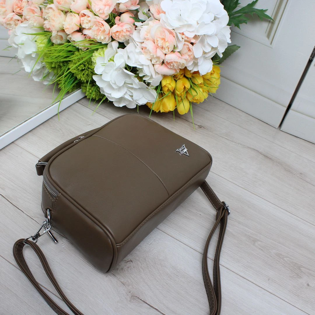 Сумка крос-боді капучіно для фрілансера з еко-шкіри