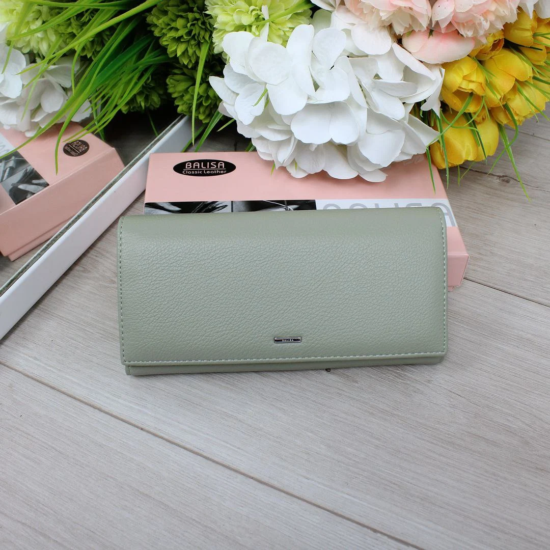 Жіночий гаманець фісташкового кольору