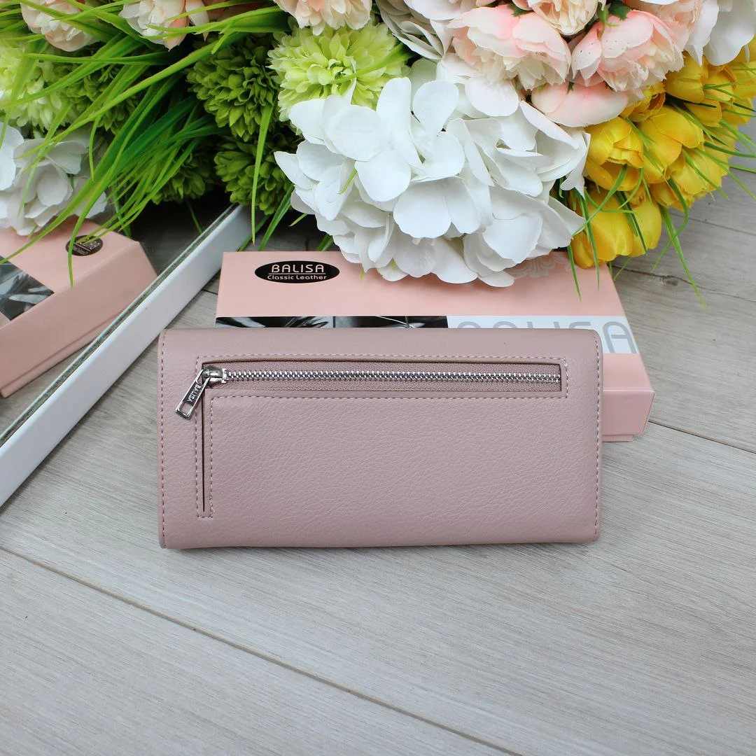 Жіночий гаманець пудрового кольору — компактний і зручний вибір