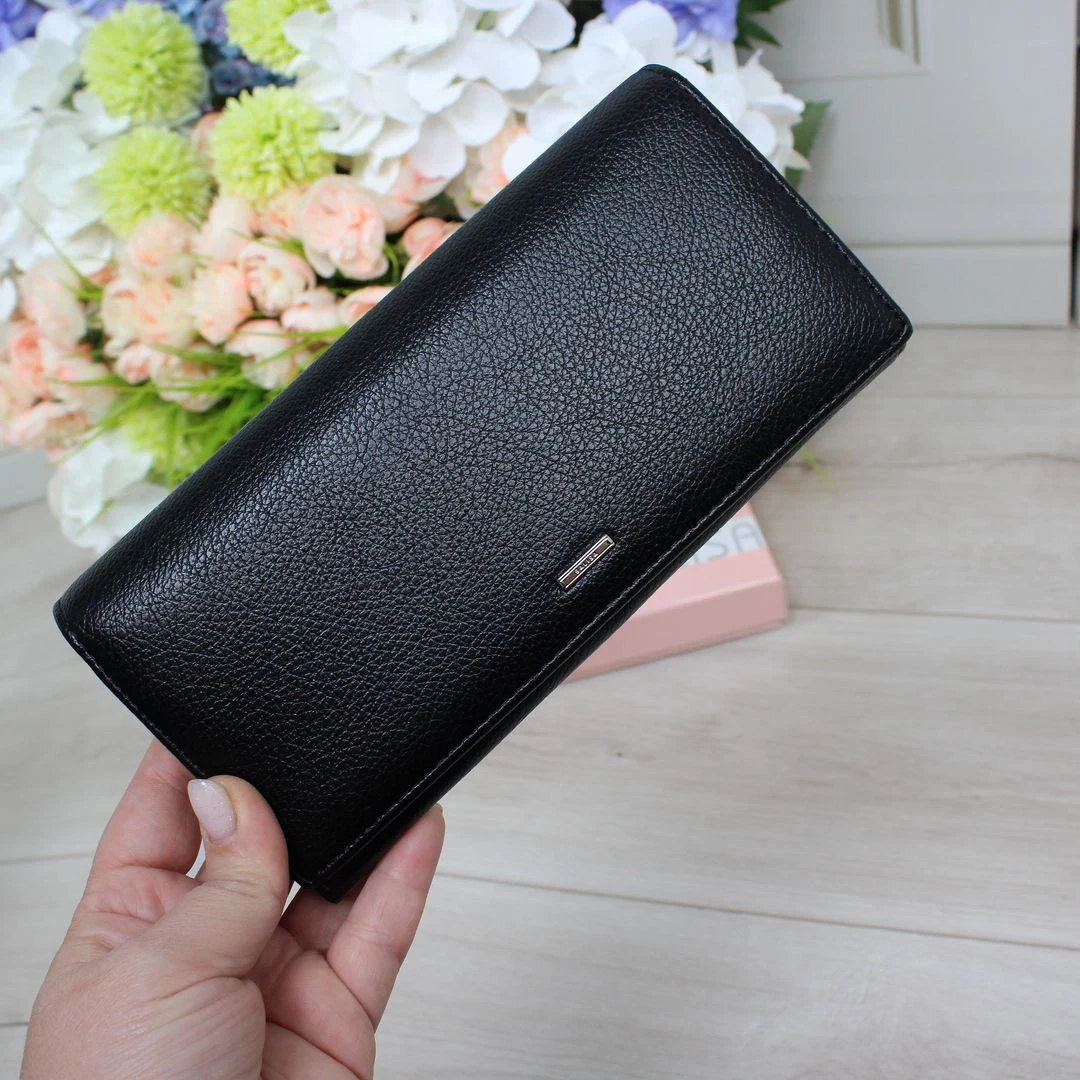 Жіночий чорний гаманець із екошкіри