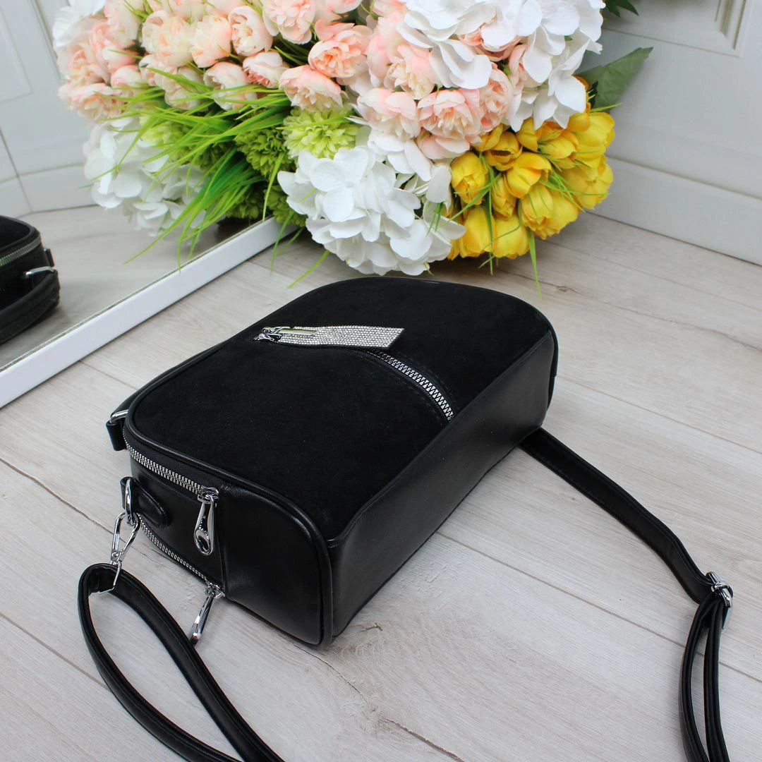 Чорна універсальна сумка через плече для щоденного носіння