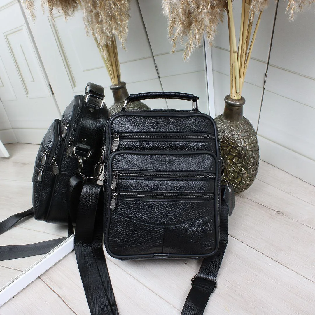 Чоловіча сумка через плече для ділових зустрічей та щоденних справ