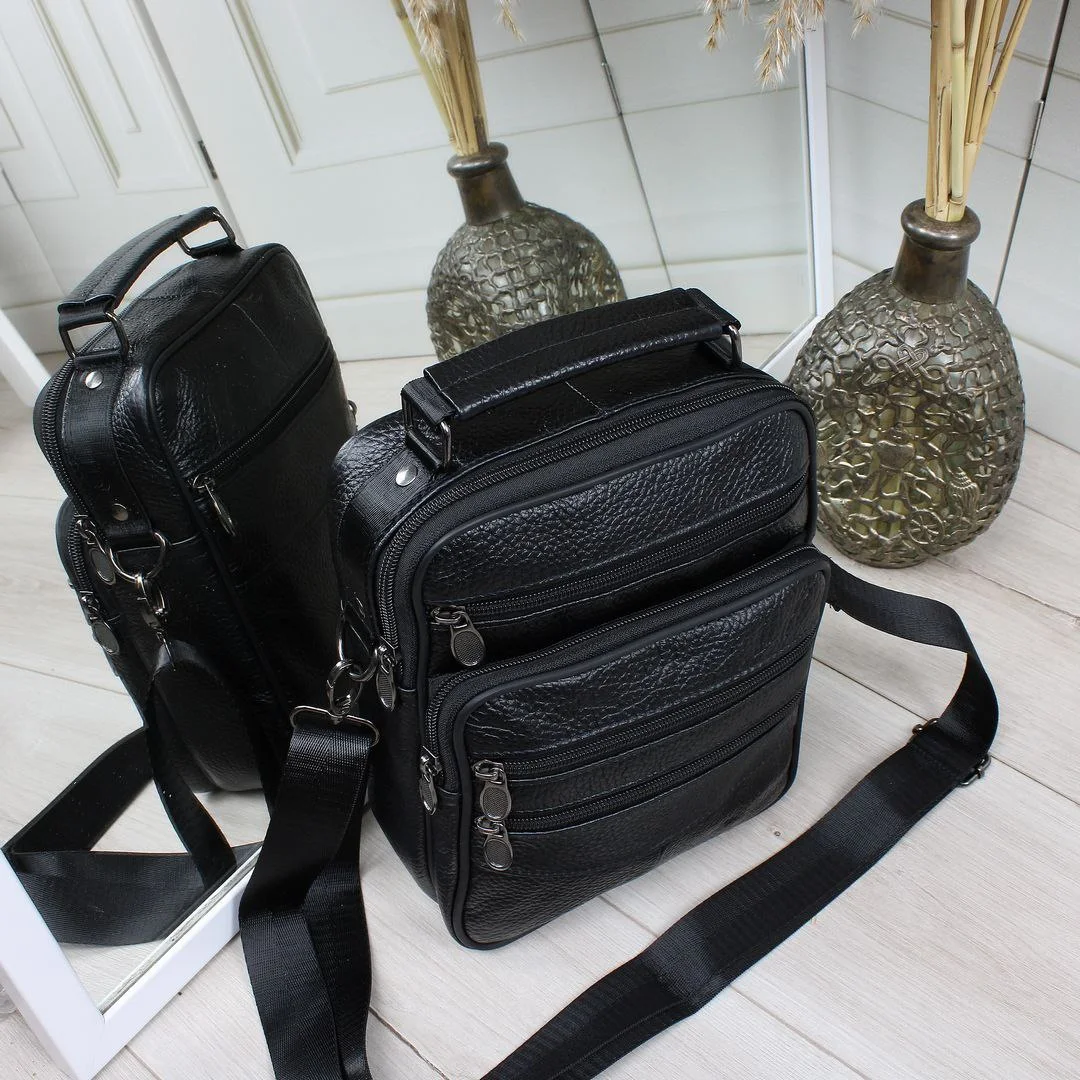 Чоловіча сумка через плече для ділових зустрічей та щоденних справ