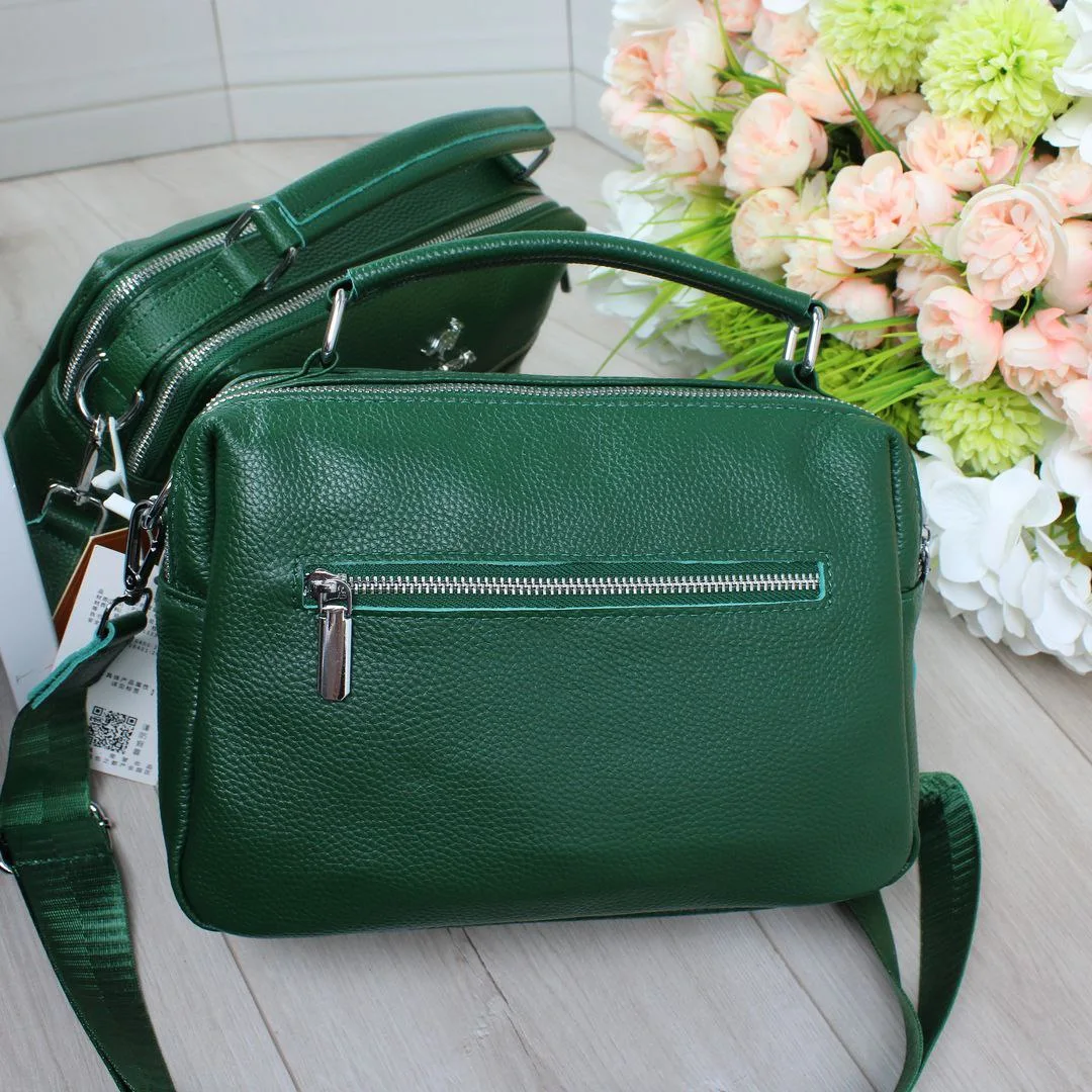 Жіноча зелена сумка з натуральної шкіри на два відділення