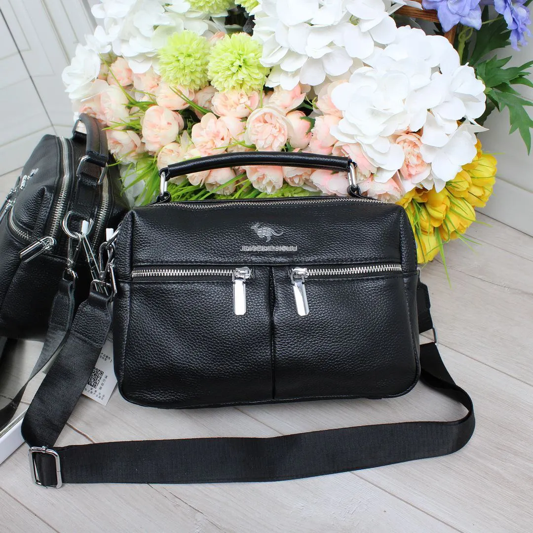 Жіноча чорна сумка з натуральної шкіри з двома відділеннями