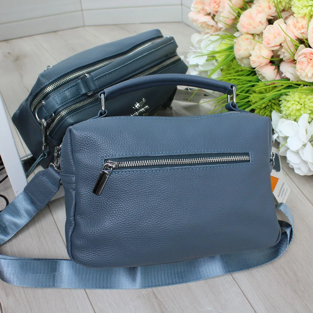 Жіноча сумка з натуральної шкіри кольору джинс на два відділення
