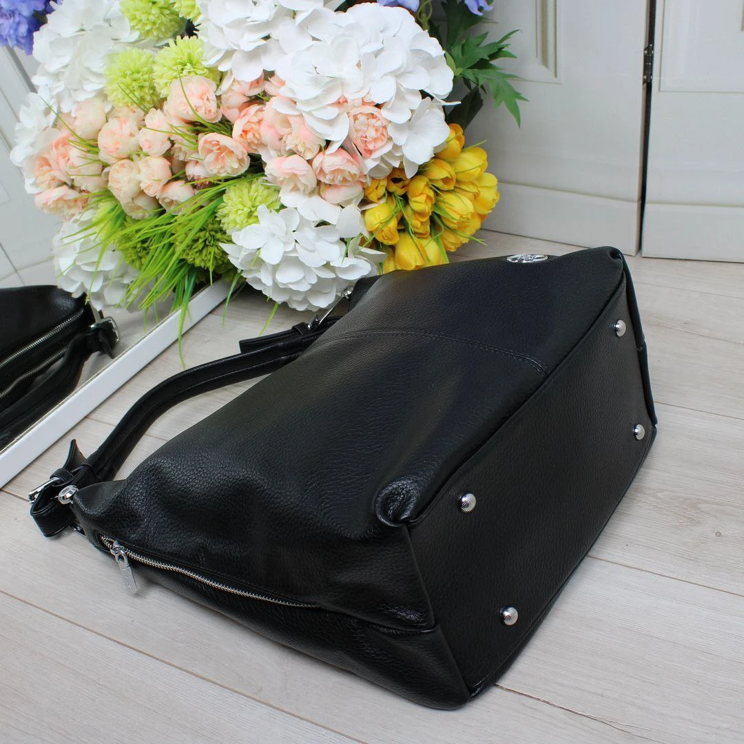 Сумка-мішок чорна з екошкіри на плече, формат А4