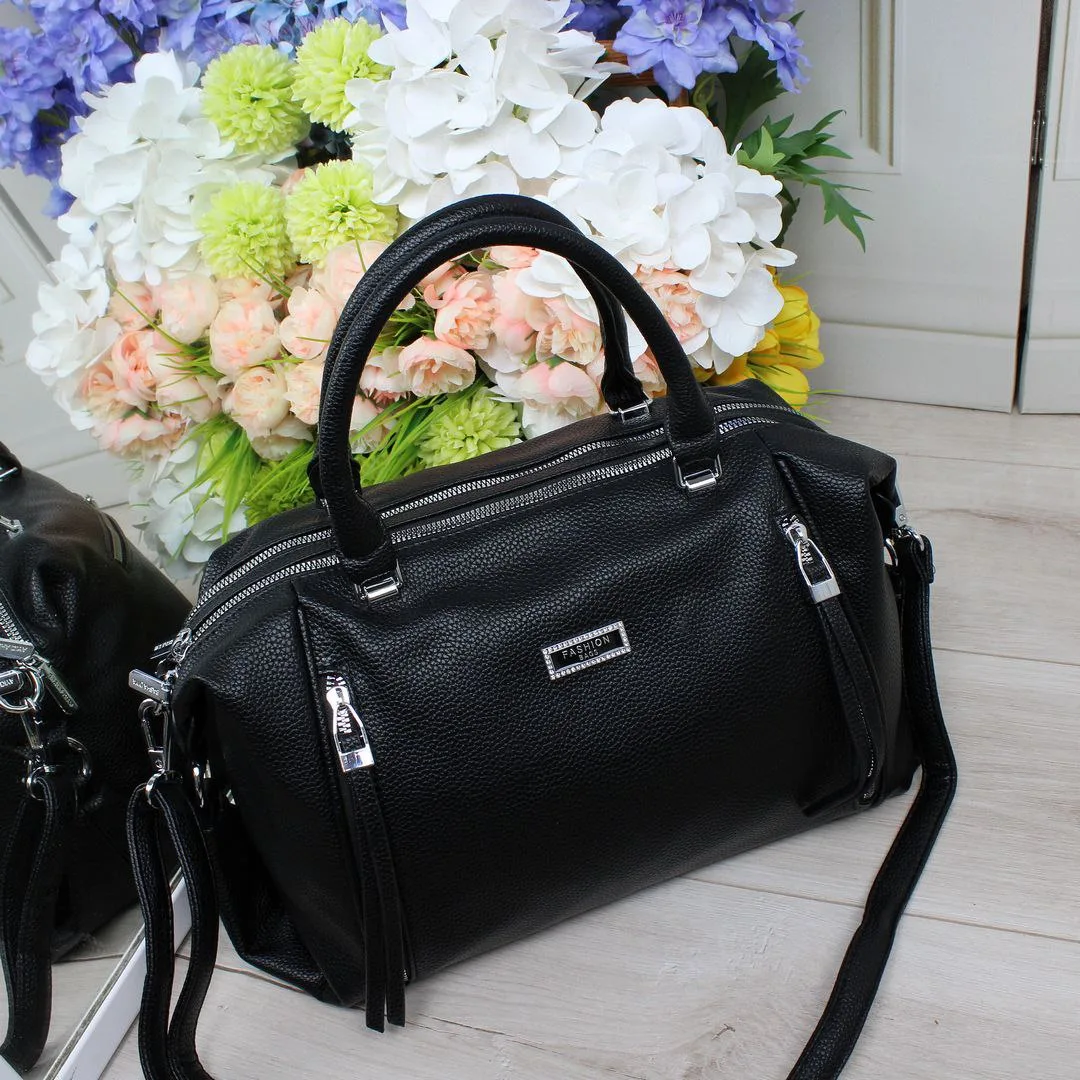 Жіноча чорна сумка крос-боді з екошкіри люкс якості на два відділення через плече