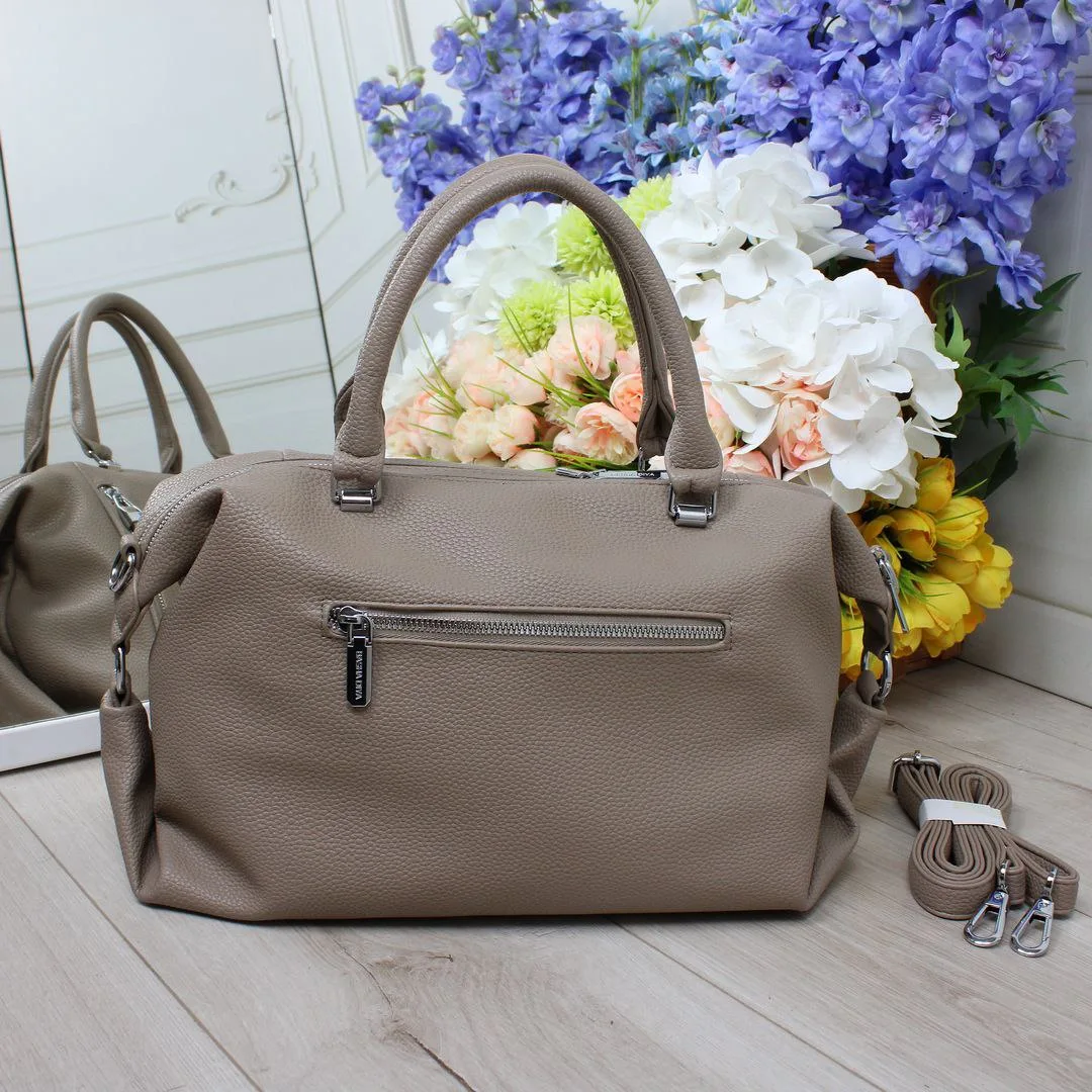 Жіноча темно-бежева сумка крос-боді з екошкіри люкс якості через плече