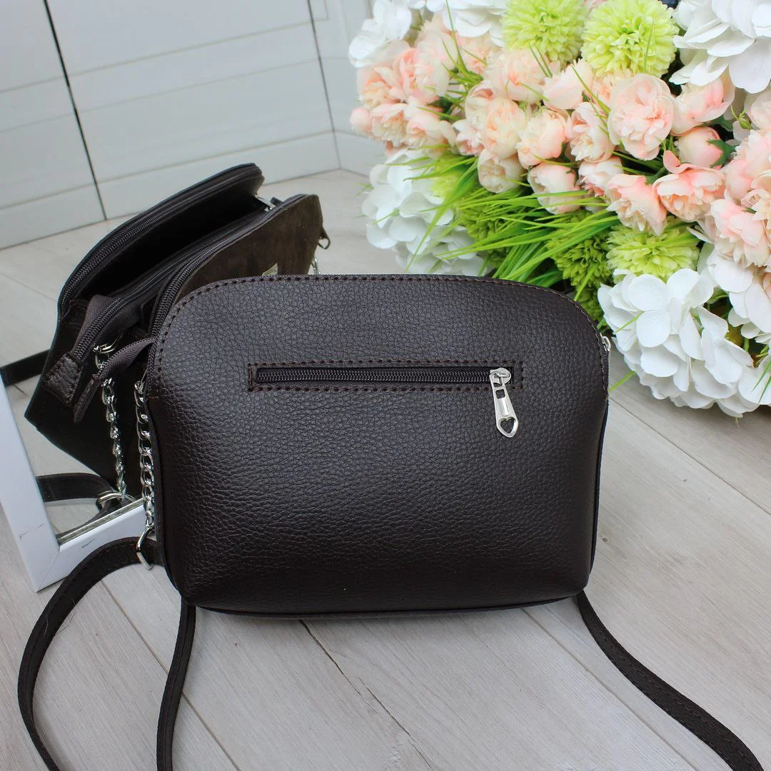 Жіноча сумка шоколадна крос-боді із замші та шкірзаму – теплий акцент до образу