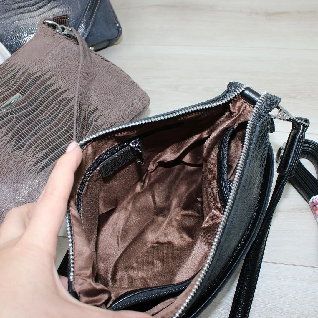 Жіноча чорна сумочка з натуральної лазерної шкіри через плече крос-боді