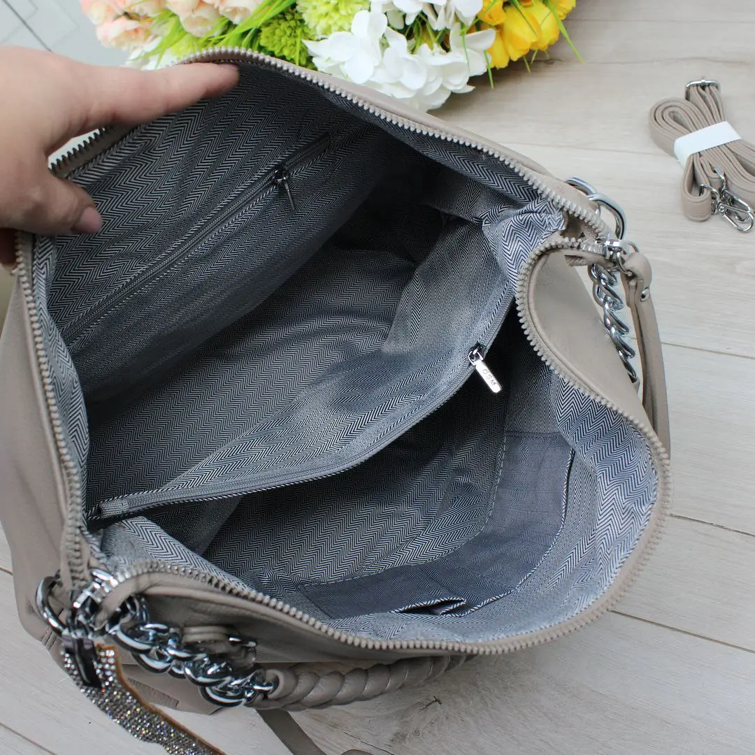 Жіноча сумка-мішок беж для подорожей містка з еко-шкіри